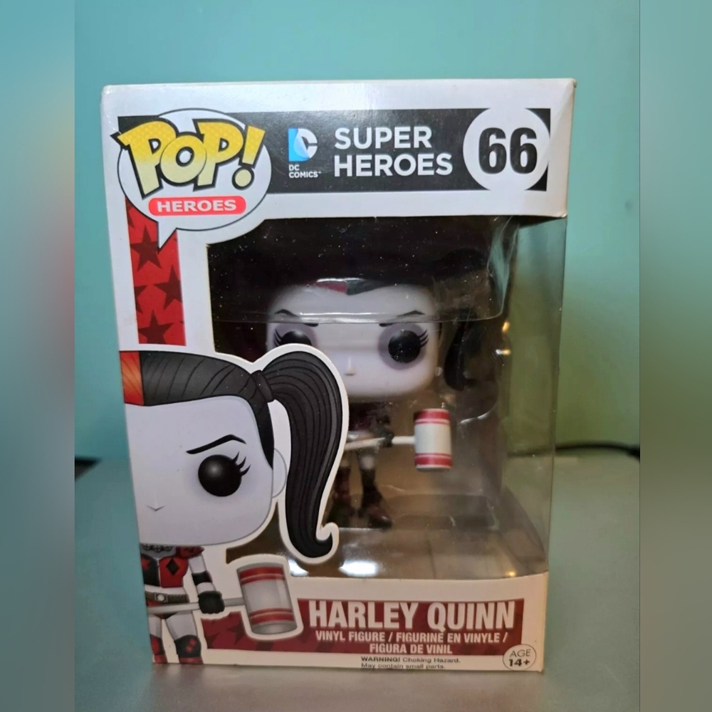 Funko Pop! Vinyl: DC Universe - Harley Quinn #66